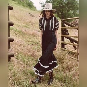 The GREAT. The Monarch dress in black, 0 ( xs, s )